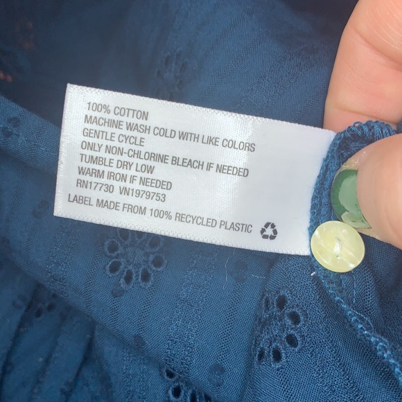 Universal Thread 3/4 Puff Sleeve Eyelet Blouse - Picture 6 of 6